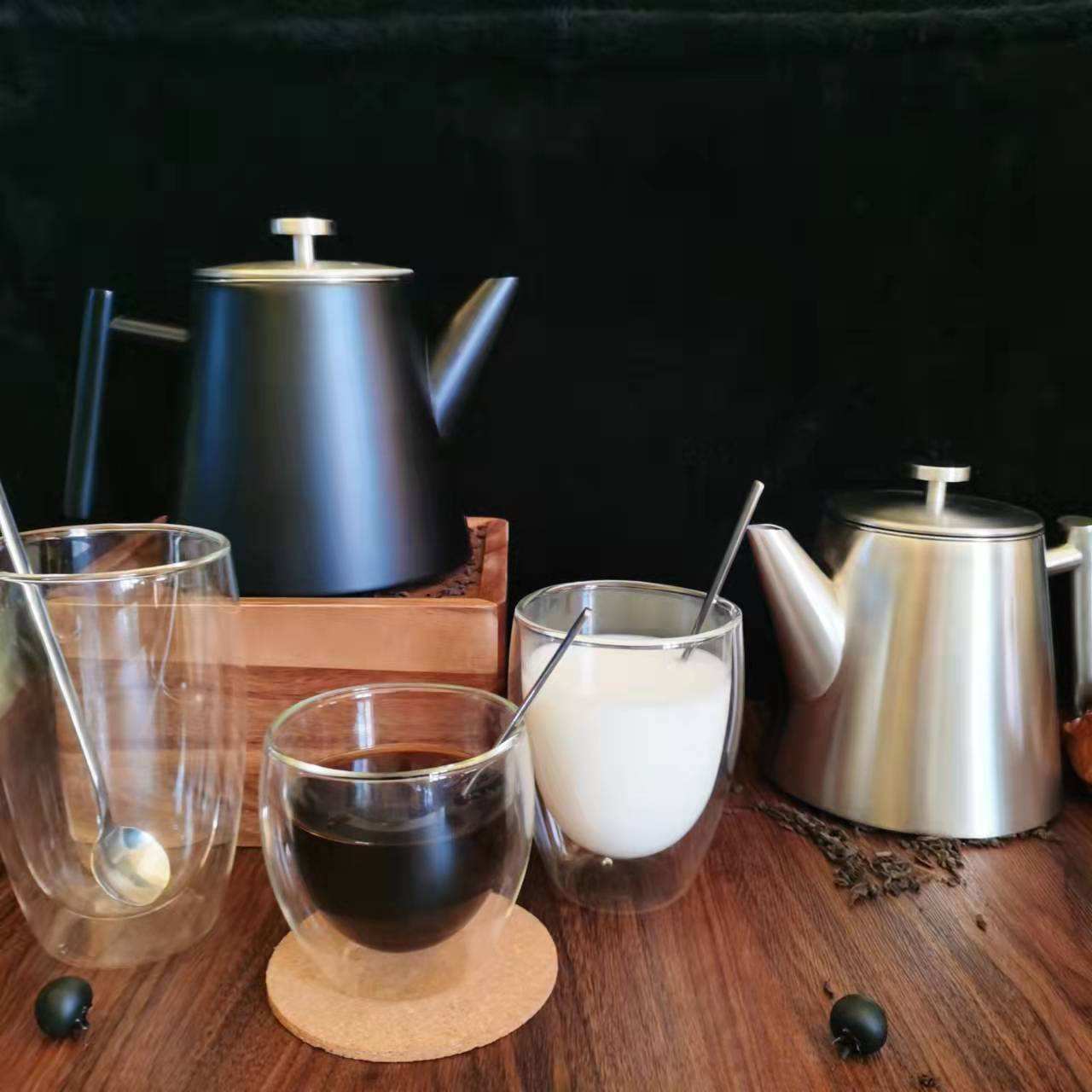 Théière en acier inoxydable Infuseur à thé à double paroi de 1,2 L Théière résistante à la chaleur avec infuseur