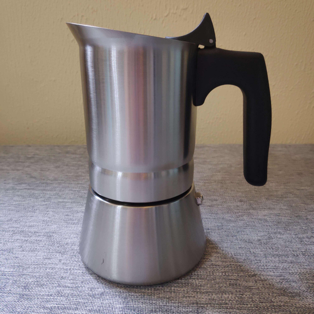 Acier inoxydable 304 Inox 18/8 Machine à expresso Moka Pot Moka Pot Induction de chaleur Disponible Poignée en nylon