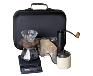 Cafetière d'extérieur V60 ensemble moulin à café goutteur avec acier inoxydable et bouilloire verre minuterie échelle sac de voyage adapté aux cadeaux