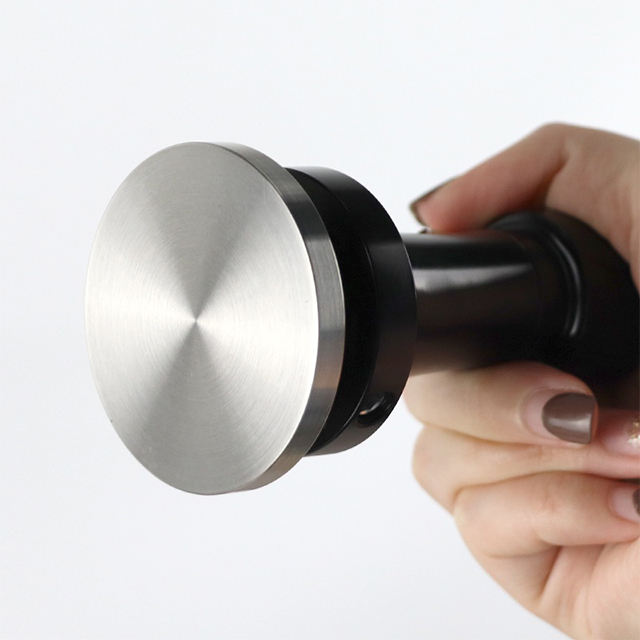 Poignée en aluminium noir et support Barista Espresso Tamper 51-58mm Base Coffee Tamper avec ressort