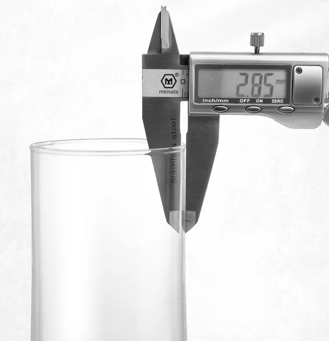 Écologique sans BPA en gros 1300ml borosilicate verre clair infusion froide cafetière glacée pichet avec infuseur amovible
