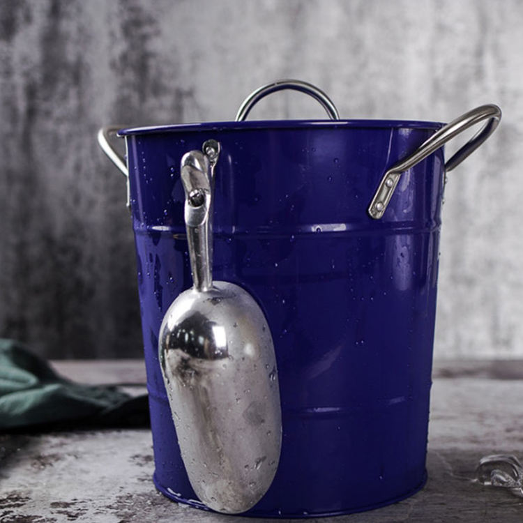 Stockage à glace avec couvercle et poignées de transport pour les fêtes, barbecues, pique-niques, camping, seau à glace en acier galvanisé.