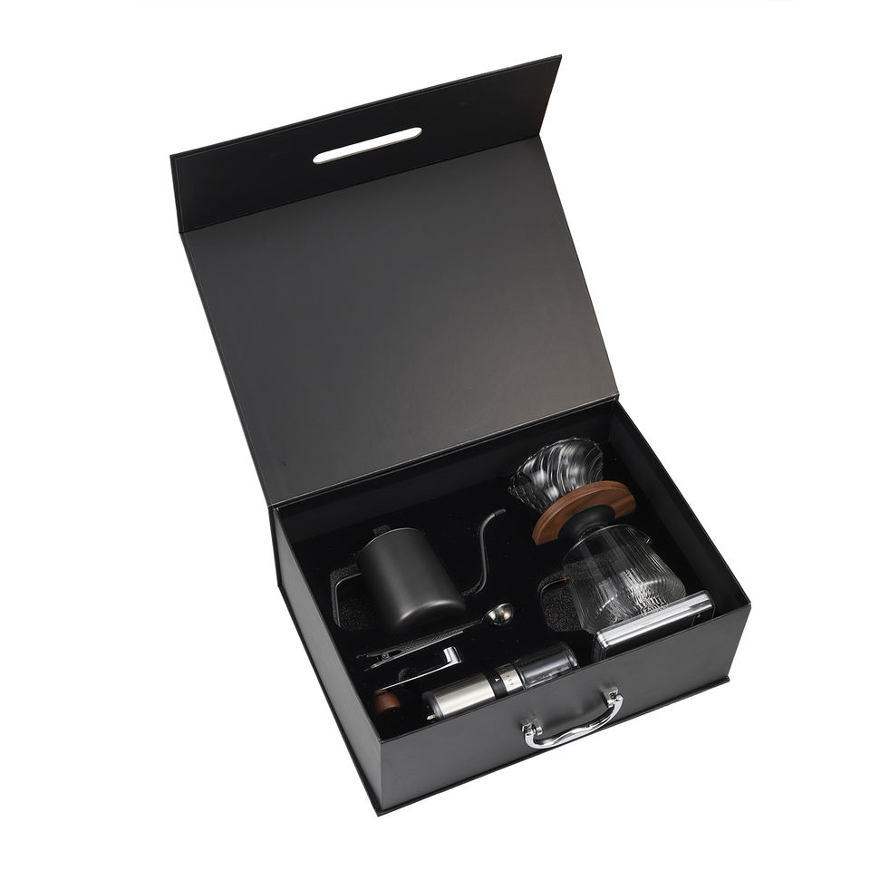 Emballage cadeau OEM main goutte à goutte verser sur céramique V60 café accessoires fabricant ensemble goutte à goutte bouilloire voyage café ensemble