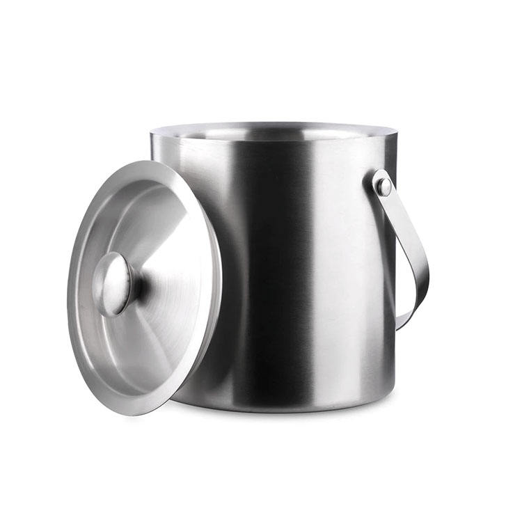 Seau à glace portable isolé en acier inoxydable à double paroi avec couvercle et pince à glace. Passoire incluse pour garder la glace froide et sèche.
