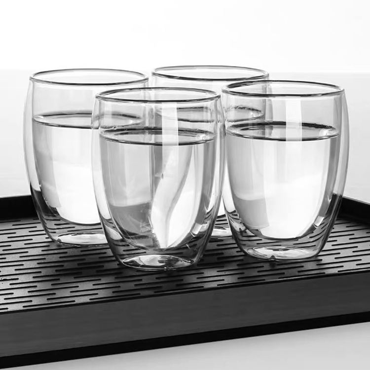 Les tasses à café ou à thé en verre à double paroi ont isolé les tasses à café de 250 ml