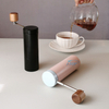 Mini moulin à café manuel portable en acier inoxydable avec manche en bois