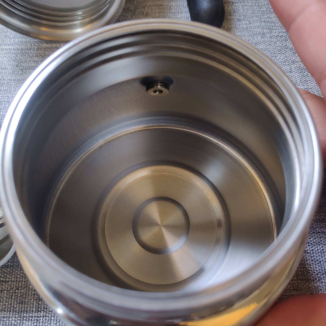Acier inoxydable 304 Inox 18/8 Machine à expresso Moka Pot Moka Pot Induction de chaleur Disponible Poignée en nylon