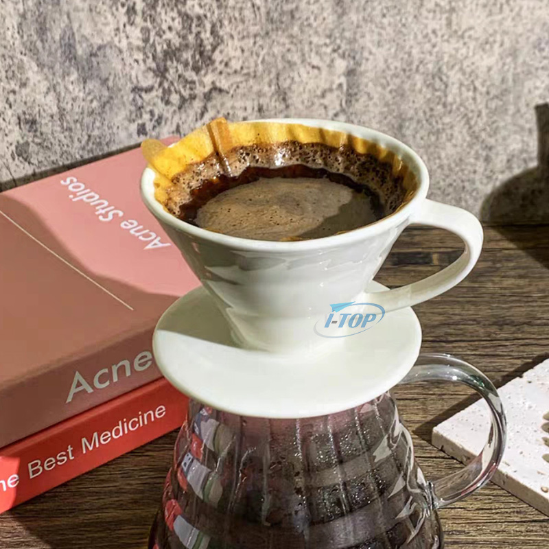 Filtre à café en porcelaine v60 en relief multicolore personnalisé en céramique versez sur le goutteur de café