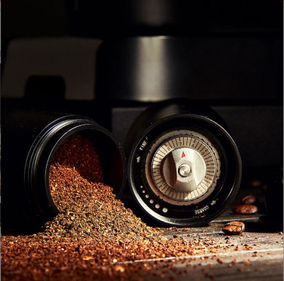 Moulin à café manuel niveau de mouture multiple pour machine à expresso presse française goutte à goutte versez sur le broyeur conique en acier inoxydable